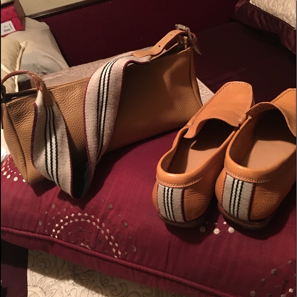 Cute little shoulder Burberry bag